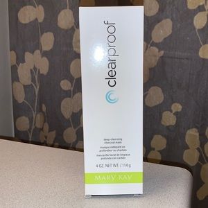 Charcoal cleansing mask